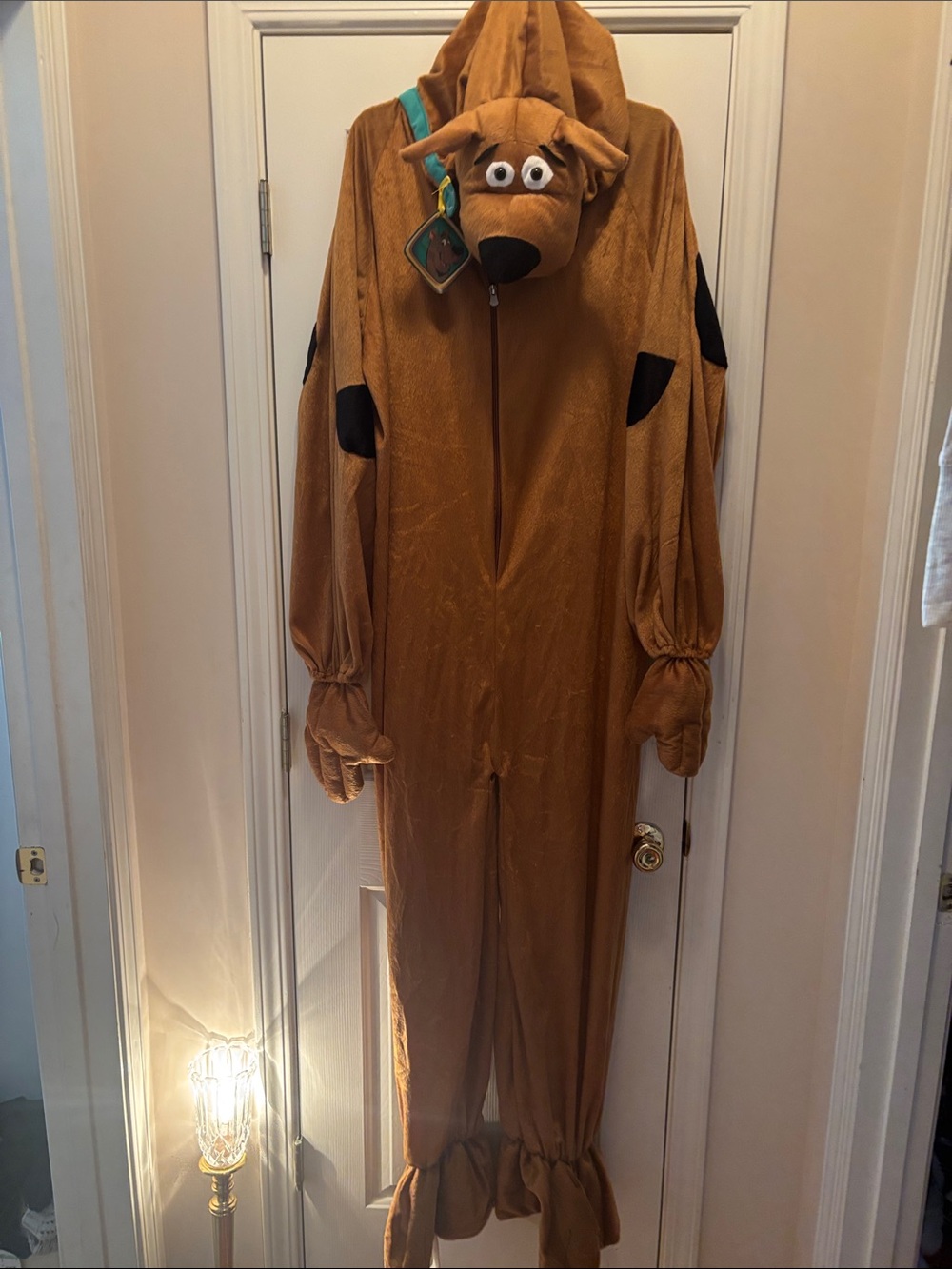 NWOT Adult Plush Deluxe Brown Scooby-Doo Hooded Costume